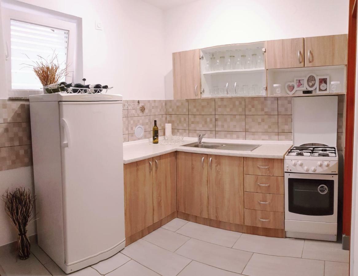 Manuela Appartement Senj  Buitenkant foto